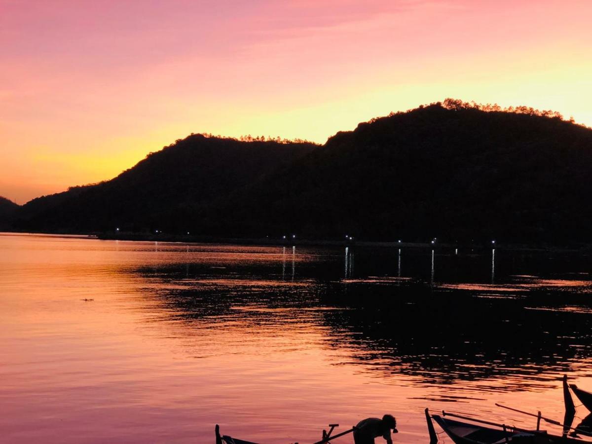 Thanh Nhi Homestay Cam Ranh Bagian luar foto