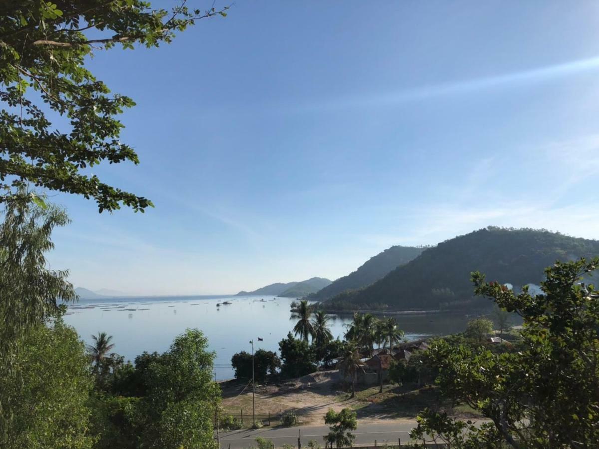 Thanh Nhi Homestay Cam Ranh Bagian luar foto